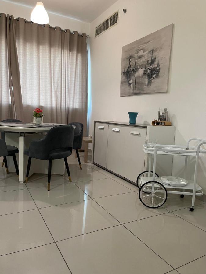 Bright Luxury 2Br Aprt Dubai Marina With Balcony Leilighet Eksteriør bilde